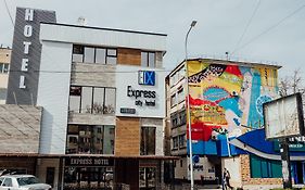 Express City Hotel